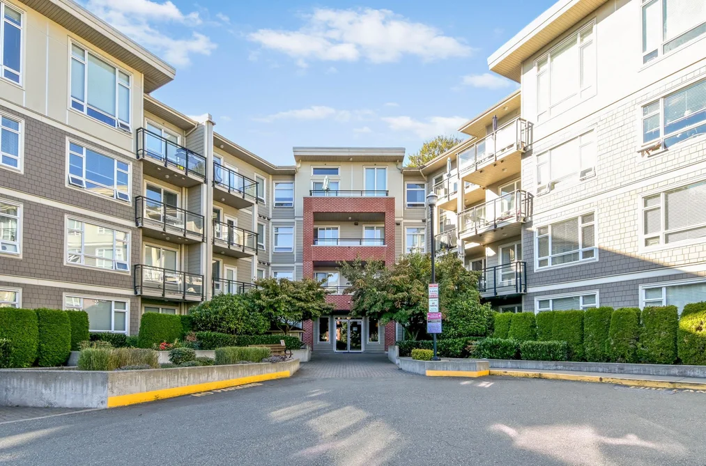 Condo for sale at C111 20211 66 Avenue Langley British Columbia - MLS: R3166933