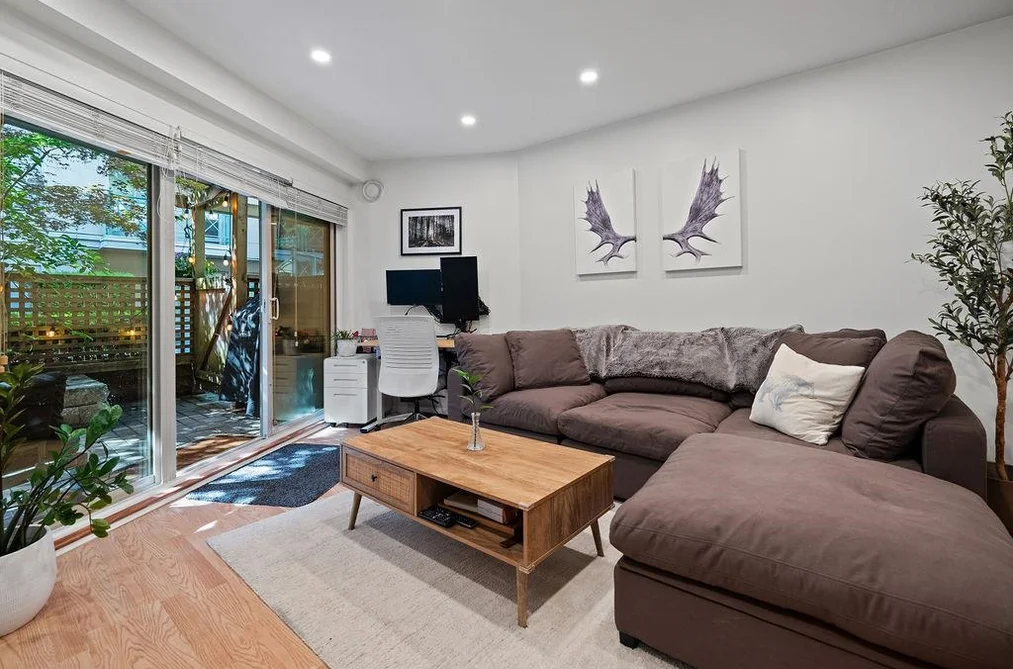 C2 332 LONSDALE AVENUE, North Vancouver BC V7M 3M5, North Vancouver BC — Residential for Sale - Photo 2