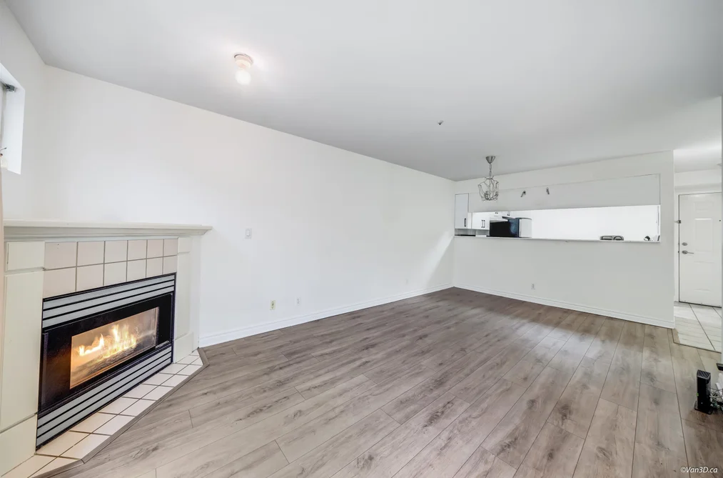 C302 9848 WHALLEY BOULEVARD, Surrey BC V3T 5S8, Surrey BC — Residential for Sale - Photo 2