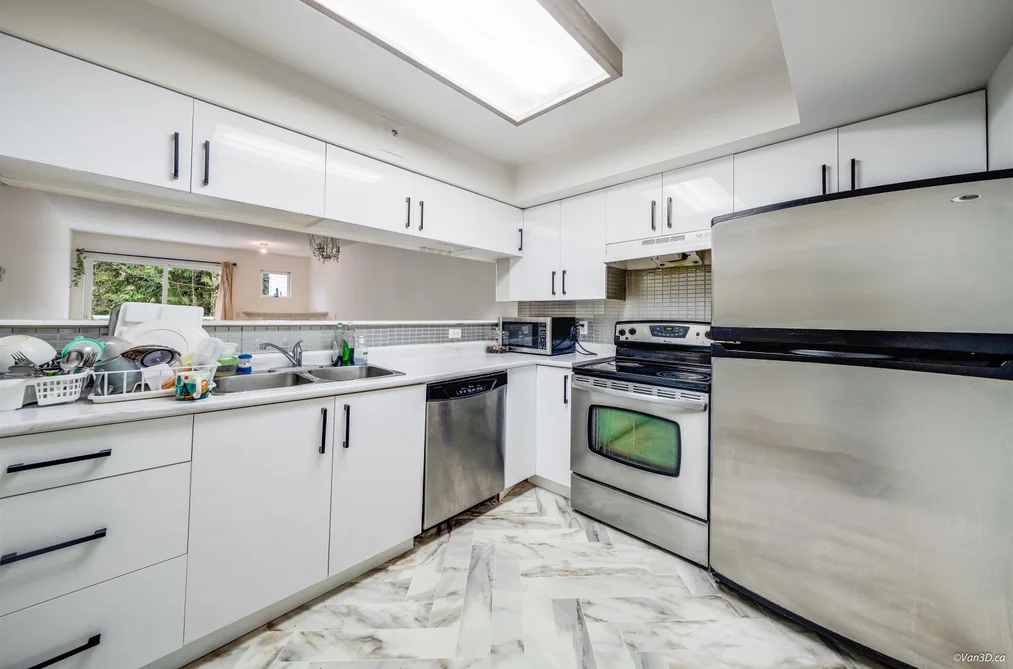 C302 9848 WHALLEY BOULEVARD, Surrey BC V3T 5S8, Surrey BC — Residential for Sale - Photo 6