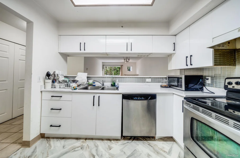 C302 9848 WHALLEY BOULEVARD, Surrey BC V3T 5S8, Surrey BC — Residential for Sale - Photo 7
