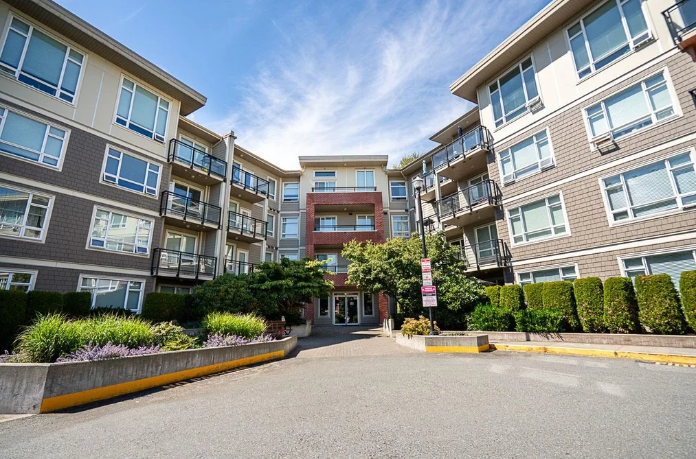 C420 20211 66 AVENUE, Langley BC V2Y 0L4, Langley BC — Residential for Sale — Photo 3 of 38