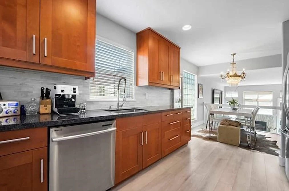 D 136 W 4TH STREET, North Vancouver BC V7M 1H5, North Vancouver BC — Residential for Sale - Photo 3