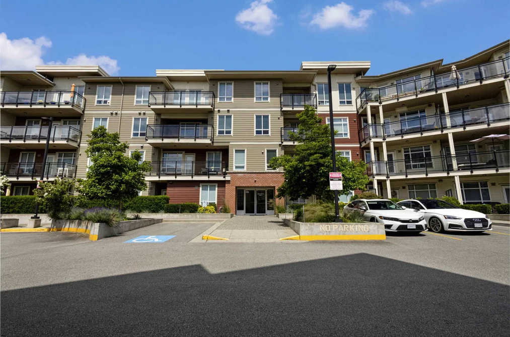 D301 20211 66 AVENUE, Langley BC V2Y 0L4, Langley BC — Residential for Sale - Photo 2