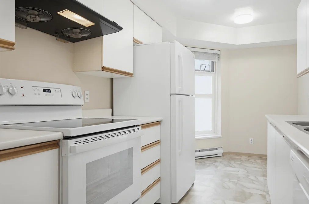 D301 9838 WHALLEY BOULEVARD, Surrey BC V3T 5S8, Surrey BC — Residential for Sale - Photo 3