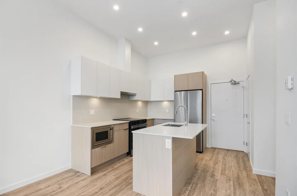 Condo for sale at E101 10829 140 Street Surrey British Columbia - MLS: R3031506