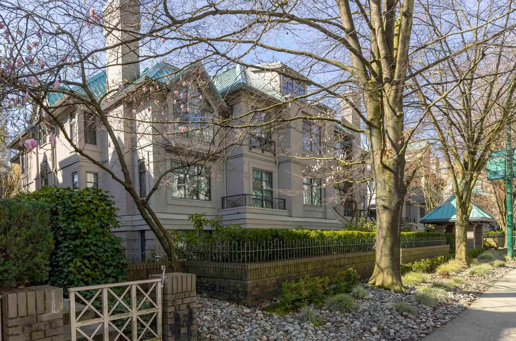 E102 628 W 12TH AVENUE, Vancouver BC V5Z 1M8, Vancouver BC — Residential for Sale - Photo 2