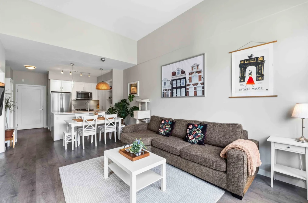 Condo for sale at E405 20211 66 Avenue Langley British Columbia - MLS: R3147883