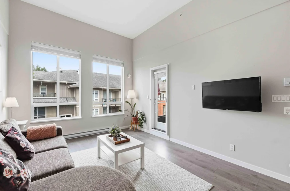 Condo for sale at E405 20211 66 Avenue Langley British Columbia - MLS: R3152083