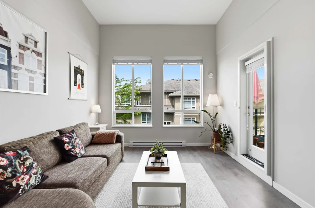 Condo for sale at E405 20211 66 Avenue Langley British Columbia - MLS: R3147883