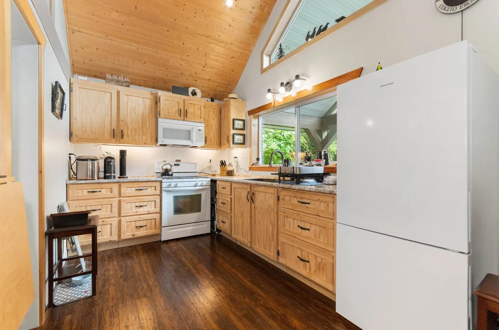 H61 BLUEBERRY CRESCENT, Sunshine Valley BC V0X 1L5, Sunshine Valley BC — Residential for Sale — Photo 11 of 40