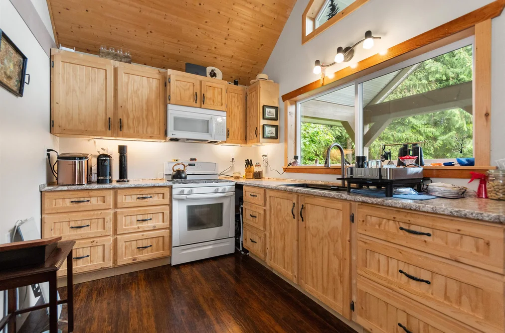 H61 BLUEBERRY CRESCENT, Sunshine Valley BC V0X 1L5, Sunshine Valley BC — Residential for Sale — Photo 12 of 40