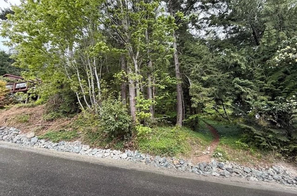 LOT 10 ELPHINSTONE AVENUE, Gibsons BC A9A 9A9, Gibsons BC — Land for Sale - Photo 3