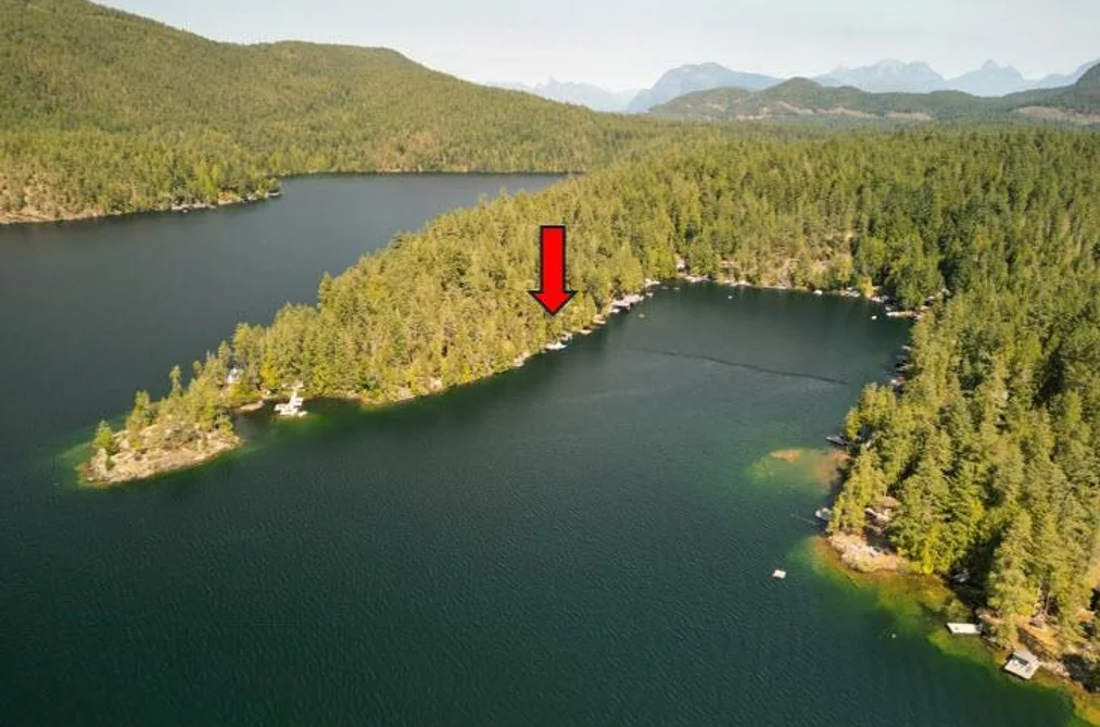 House for sale at Lot 14 Sakinaw Lake Pender Harbour British Columbia - MLS: R3087081
