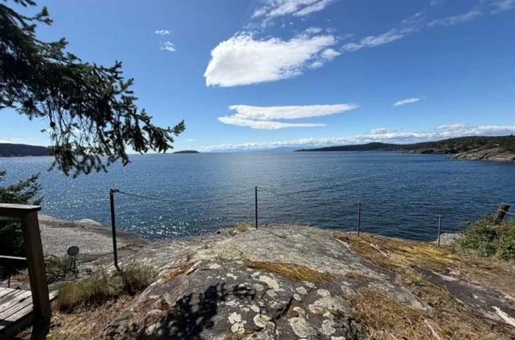 Property for sale at Lot 16 Taylor Crescent Halfmoon Bay British Columbia - MLS: R3156063
