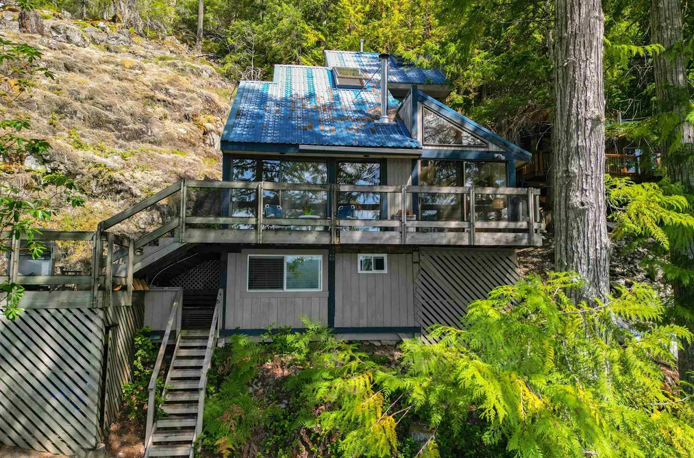 House for sale at Lot 24 Sakinaw Lake Pender Harbour British Columbia - MLS: R3141651