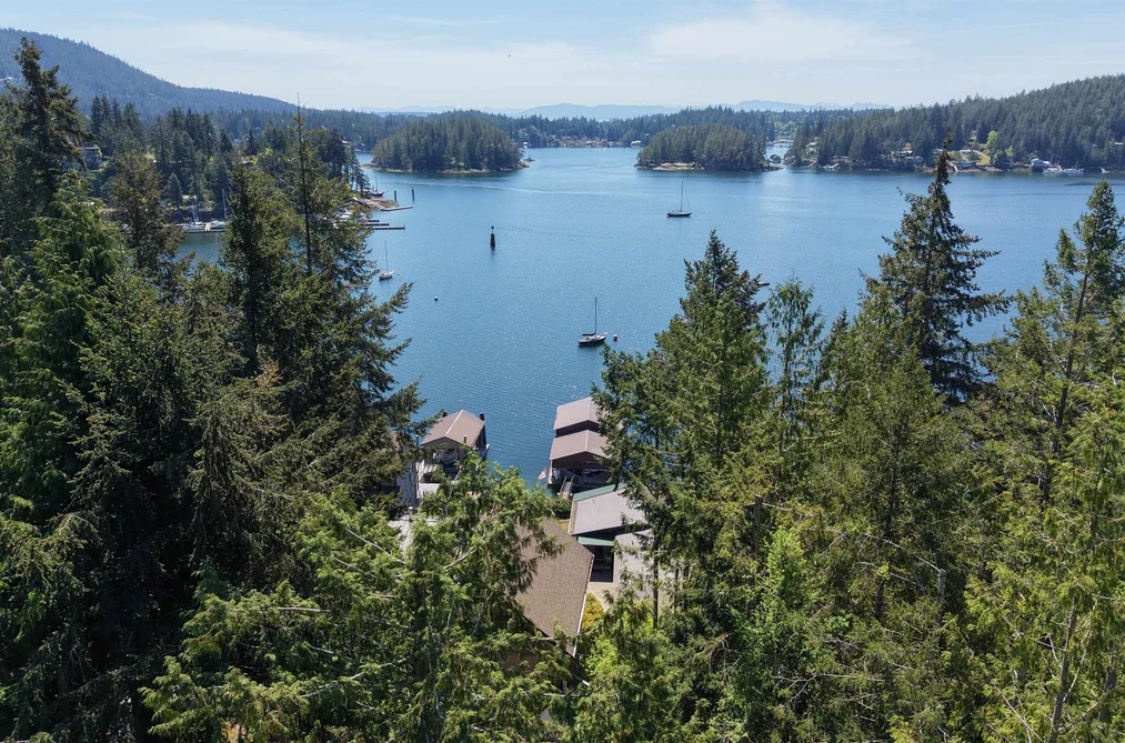 Property for sale at Lot 3 Sinclair Bay Road Garden Bay British Columbia - MLS: R3101108