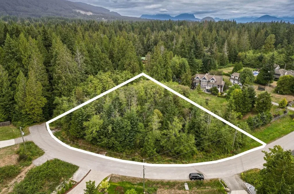 Property for sale at Lot 6 Sunnyside Road Gibsons British Columbia - MLS: R3113039