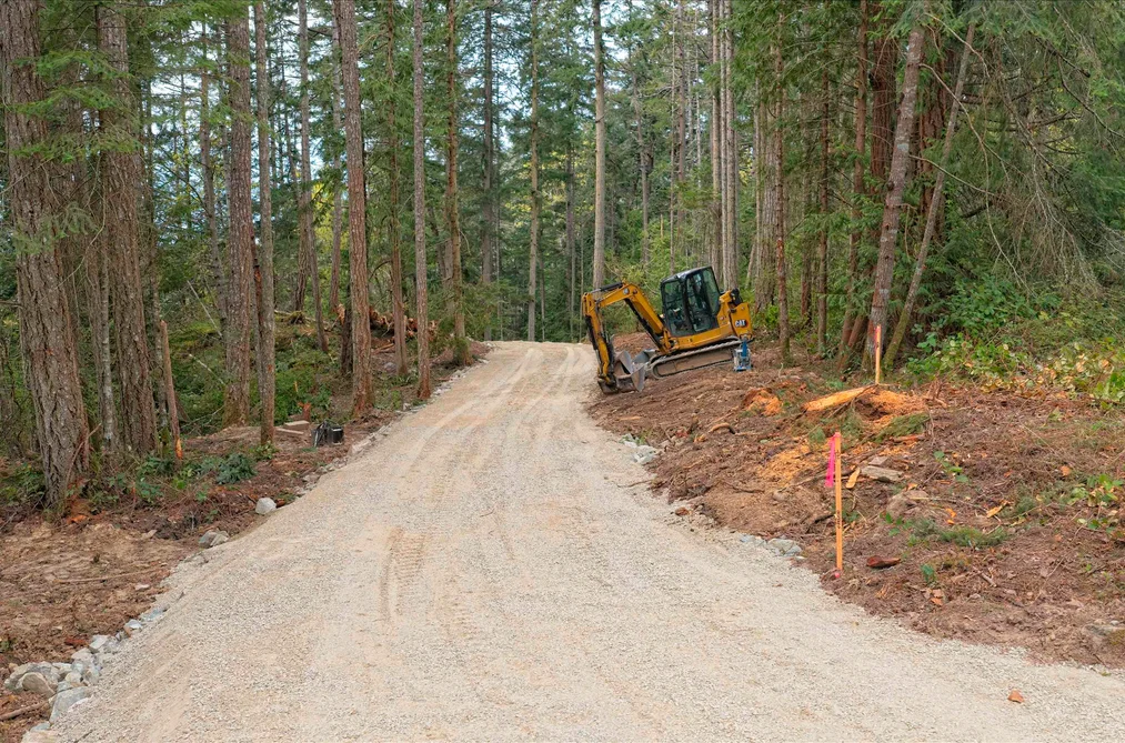 2 Churchill Road, Salt Spring Island, BC - Property for Sale - Photo 6 of 18 2 Churchill Road, Salt Spring Island, BC - Property for Sale - Photo 6 of 18