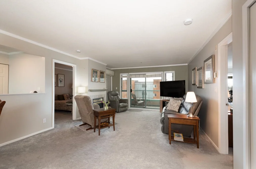 P03 223 MOUNTAIN HIGHWAY, North Vancouver BC V7J 3V3, North Vancouver BC — Residential for Sale - Photo 2
