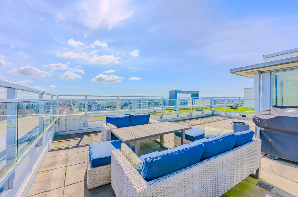 Condo for sale at Ph 1705 8677 Capstan Way Richmond British Columbia - MLS: R3105866