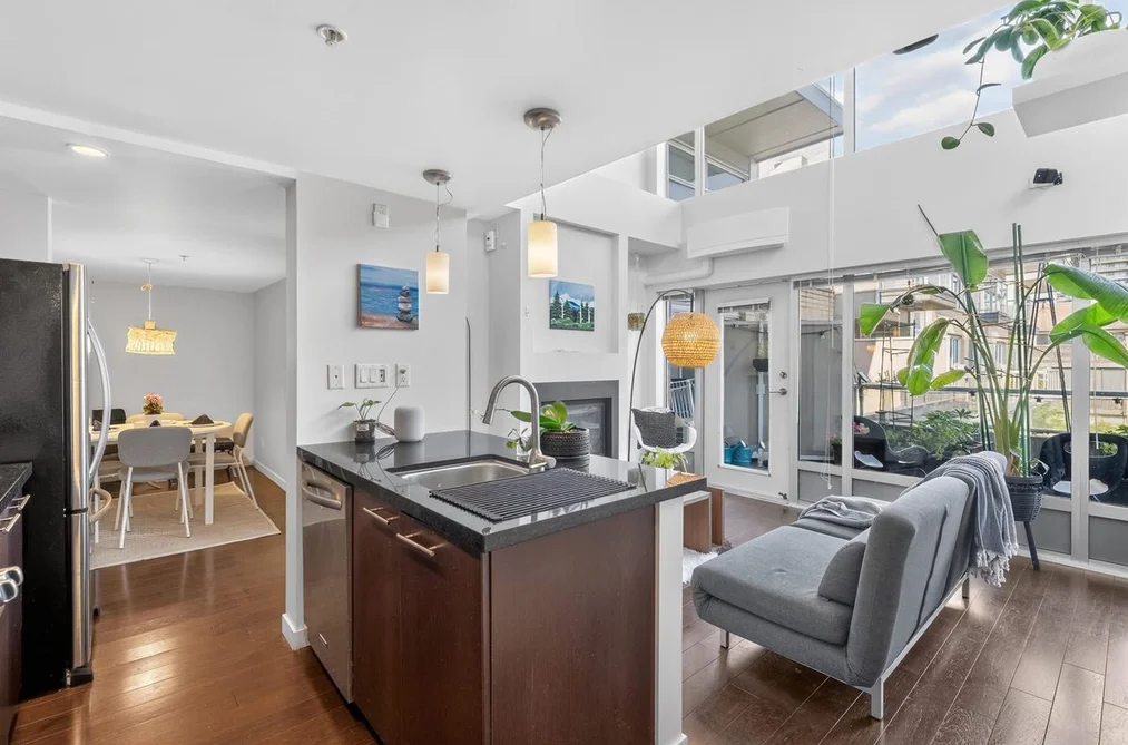 PH1 1288 CHESTERFIELD AVENUE, North Vancouver BC V7M 0B1, North Vancouver BC — Residential for Sale - Photo 2