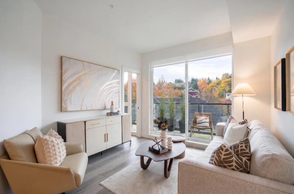 422 Lakewood Dr Unit PH10, Vancouver, BC - MLS: R3179596 422 Lakewood Dr Unit PH10, Vancouver, BC - MLS: R3179596
