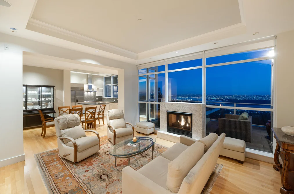 2200 Chippendale Road, West Vancouver, BC - Condo for Sale - Photo 11 of 40 2200 Chippendale Road, West Vancouver, BC - Condo for Sale - Photo 11 of 40