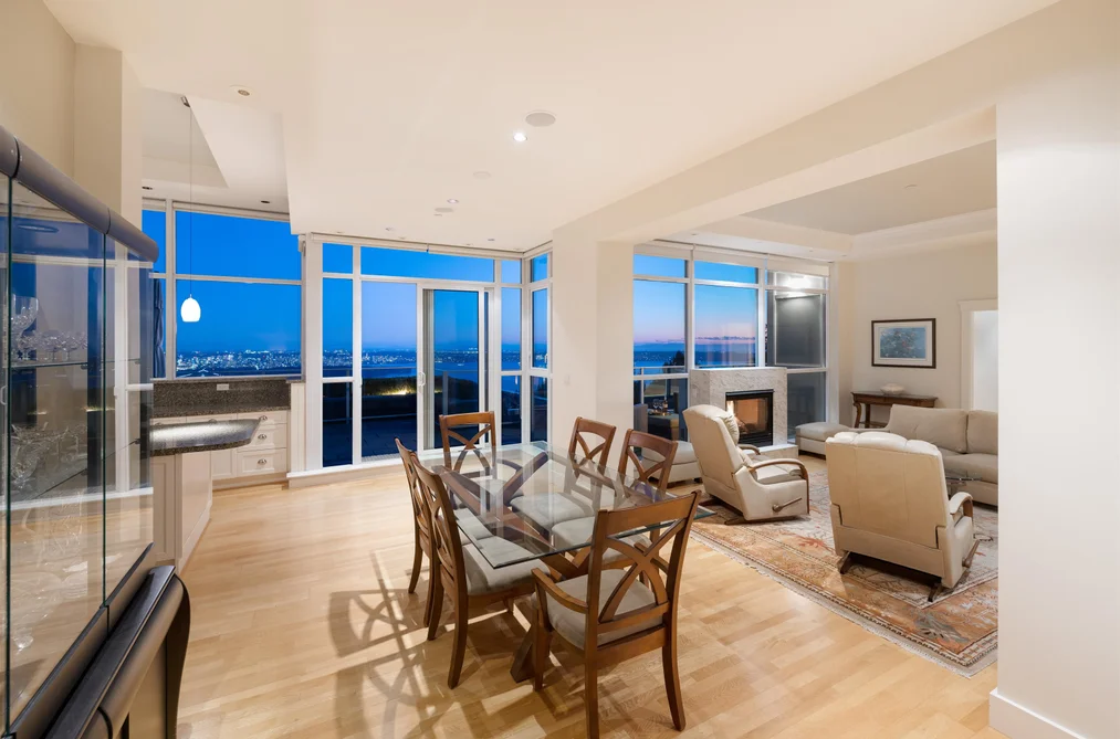 2200 Chippendale Road, West Vancouver, BC - Condo for Sale - Photo 15 of 40 2200 Chippendale Road, West Vancouver, BC - Condo for Sale - Photo 15 of 40