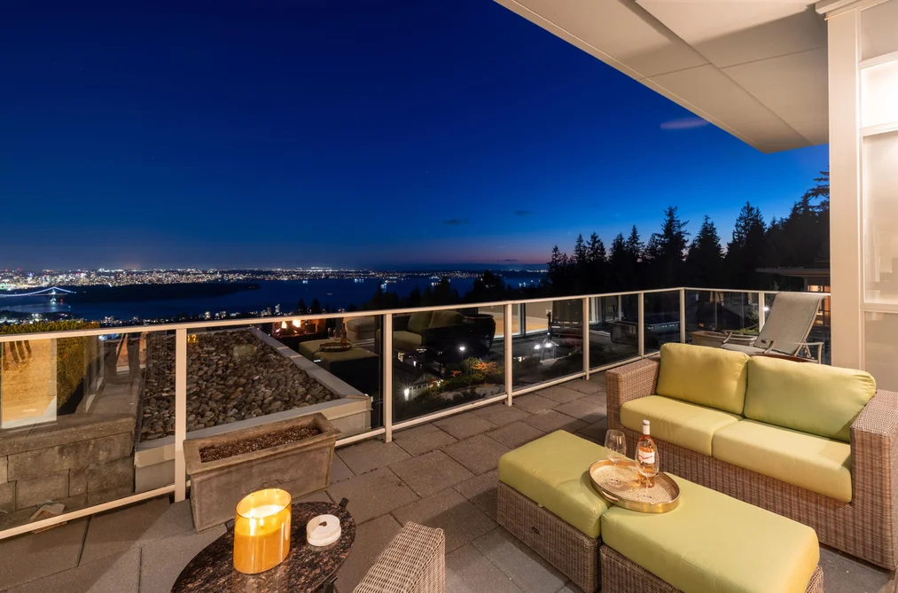 2200 Chippendale Road, West Vancouver, BC - Condo for Sale - Photo 38 of 40 2200 Chippendale Road, West Vancouver, BC - Condo for Sale - Photo 38 of 40