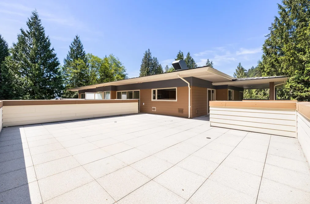 PH2 2832 CAPILANO ROAD, North Vancouver BC V7R 4H5, North Vancouver BC — Residential for Sale - Photo 2