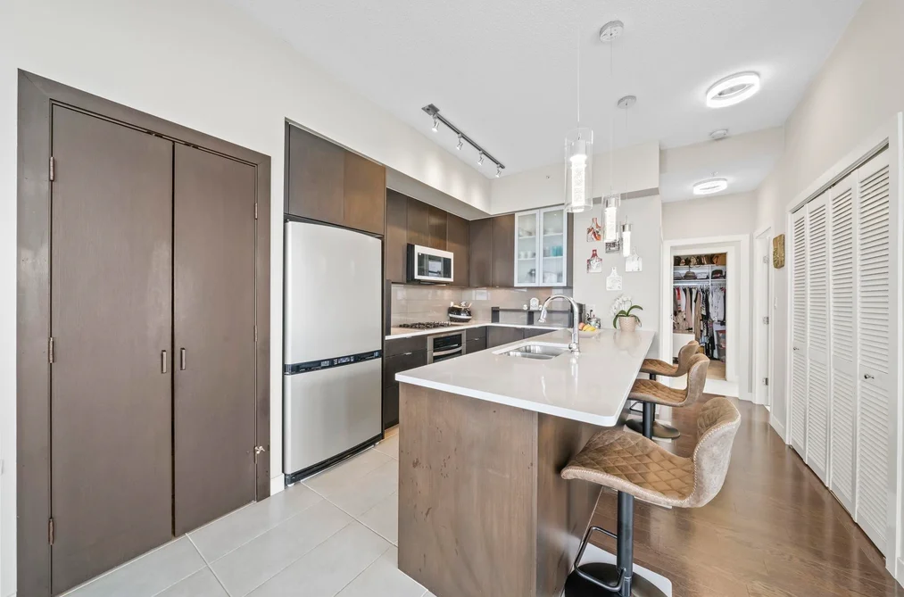 PH2 7328 ARCOLA STREET, Burnaby, BC — Residential for Sale — Photo 4 of 40