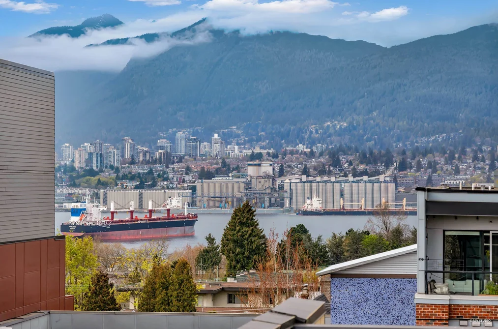 PH20 2150 E HASTINGS STREET, Vancouver BC V5L 0A5, Vancouver BC — Residential for Sale - Photo 2