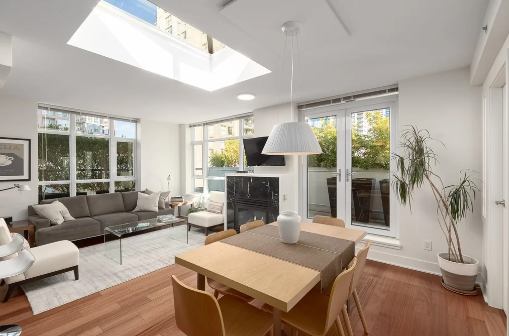 PH803 988 RICHARDS STREET, Vancouver BC V6B 8R2, Vancouver BC — Residential for Sale — Photo 8 of 38