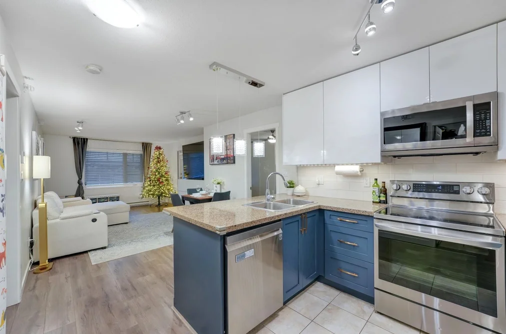 PH6 2373 ATKINS AVENUE, Port Coquitlam BC V3C 1Y7, Port Coquitlam BC — Residential for Sale - Photo 2