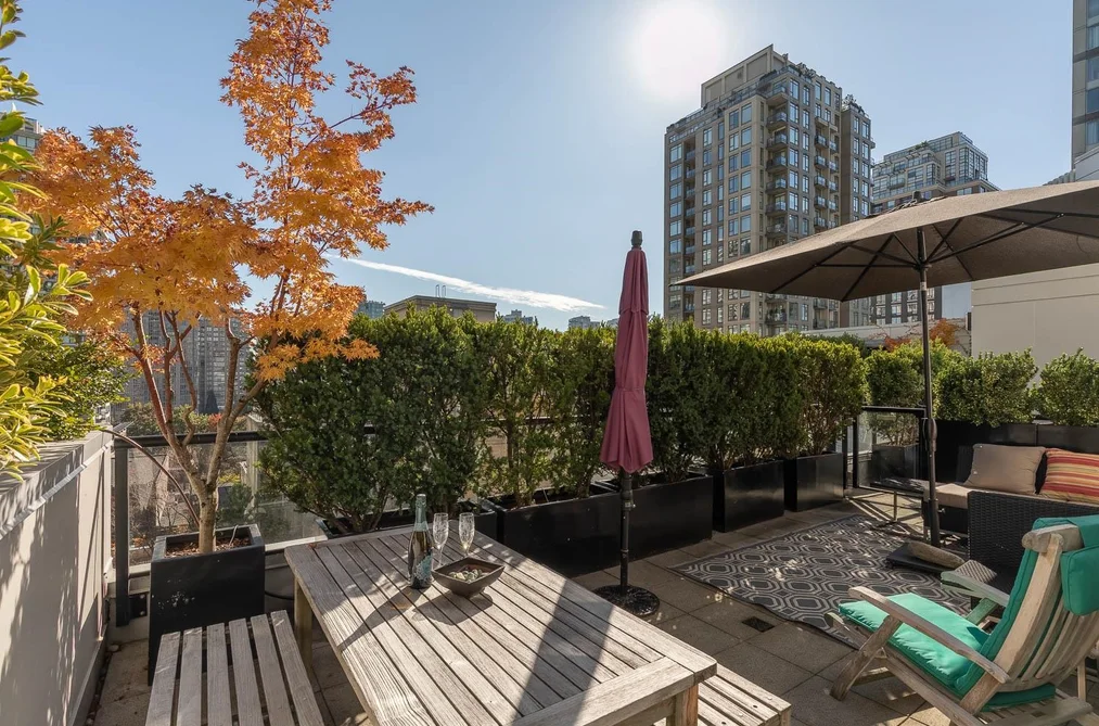 Condo for sale at Ph803 988 Richards Street Vancouver British Columbia - MLS: R3112760