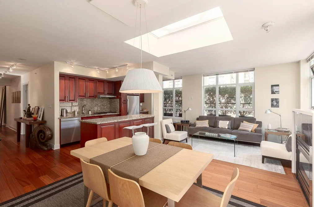 PH803 988 RICHARDS STREET, Vancouver BC V6B 8R2, Vancouver BC — Residential for Sale - Photo 3
