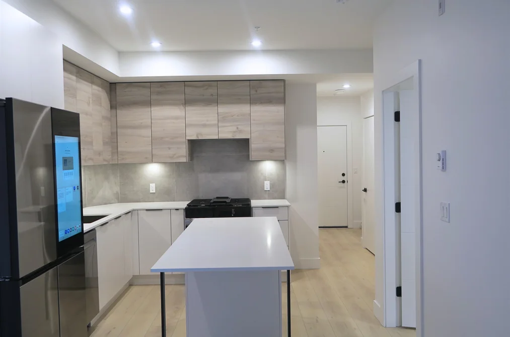 Unknown, Abbotsford BC — Residential for Sale — Photo 3 of 27