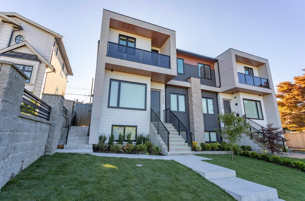 Half Duplex for sale at 2 5459 Forglen Drive Burnaby British Columbia - MLS: R3152098