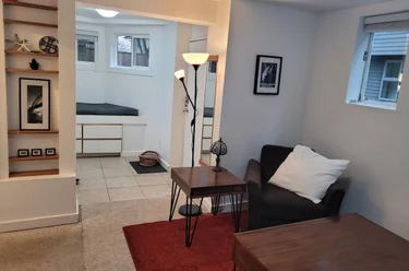 Suite-831 W 24th St, Vancouver, BC - MLS: R3156557