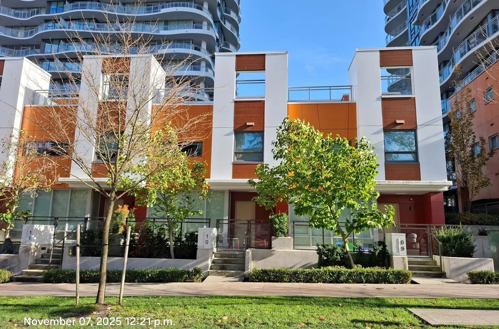 Townhouse for sale at Th10 10388 133 Street Surrey British Columbia - MLS: R3094797