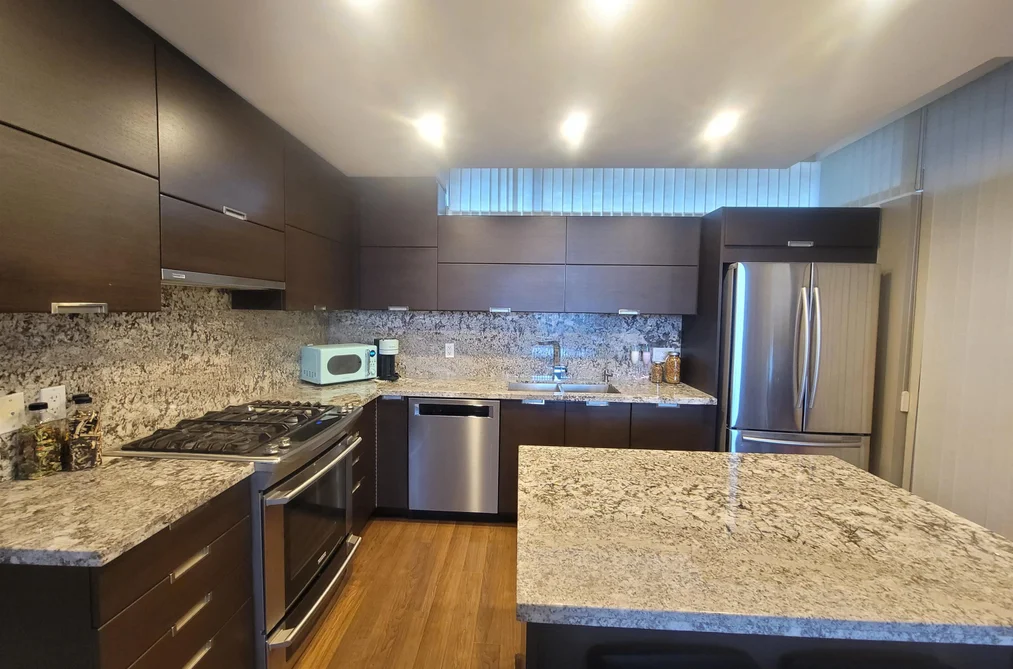 TH2 2077 ROSSER AVENUE, Burnaby BC V5C 0G6, Burnaby BC — Residential for Sale - Photo 2