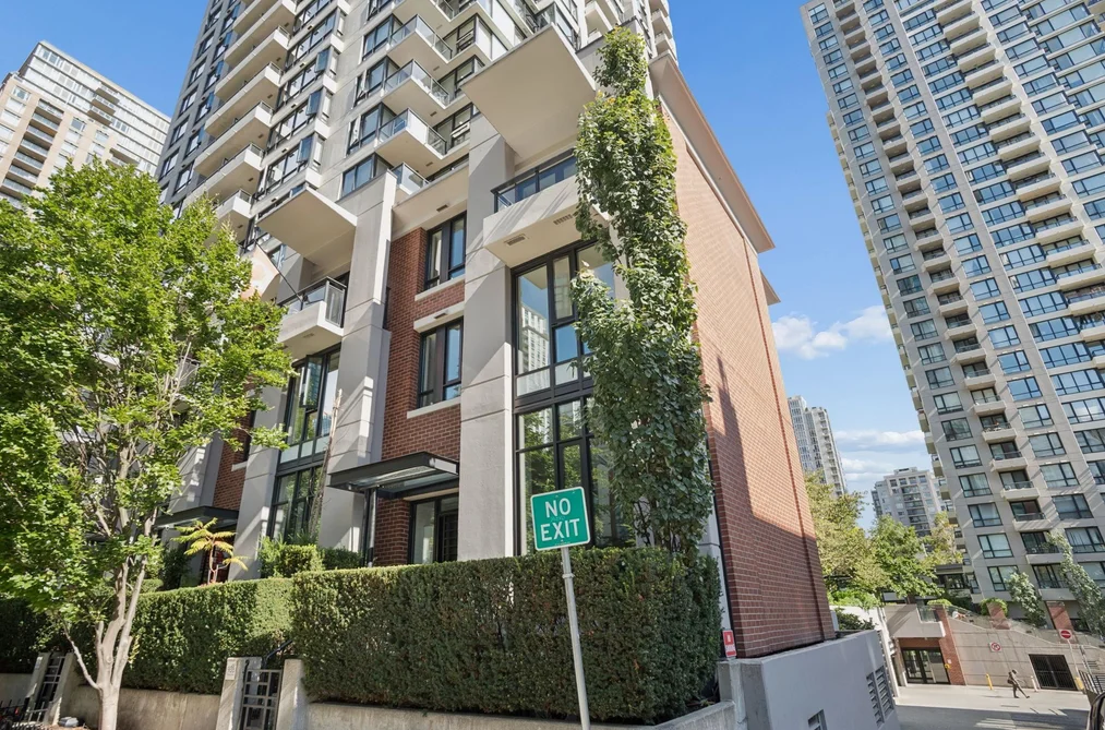 TH938 Homer Street, Vancouver, BC - Townhouse for Sale - Photo 19 of 24