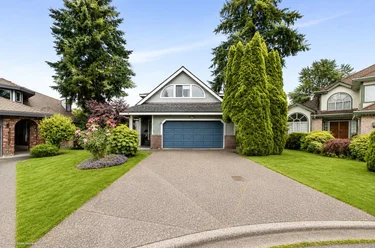 16375 Middleglen Pl Unit Upper, Surrey, BC - MLS: R3161073