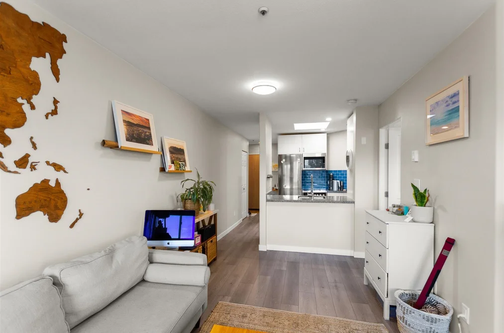 PH414 488 KINGSWAY, Vancouver BC V5T 3J9, Vancouver BC — Residential for Sale - Photo 2