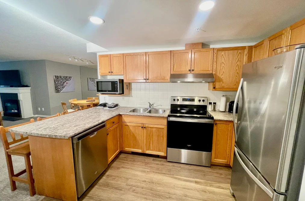 Week 2 220-4910 SPEARHEAD PLACE, Whistler BC V0N 1B4, Whistler BC — Residential for Sale - Photo 4