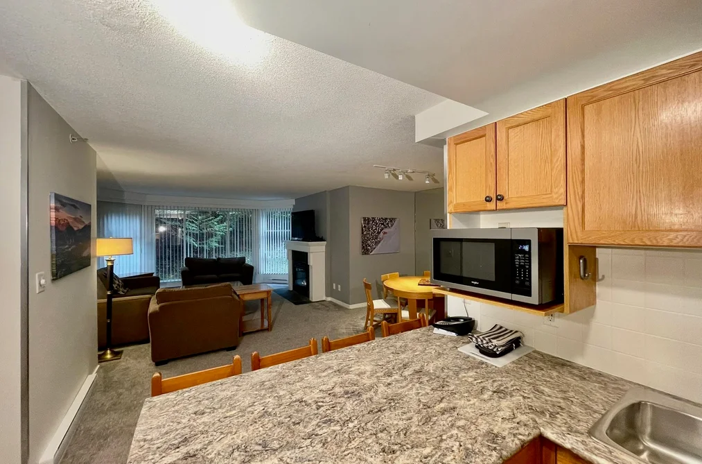 Week 2 220-4910 SPEARHEAD PLACE, Whistler BC V0N 1B4, Whistler BC — Residential for Sale - Photo 5