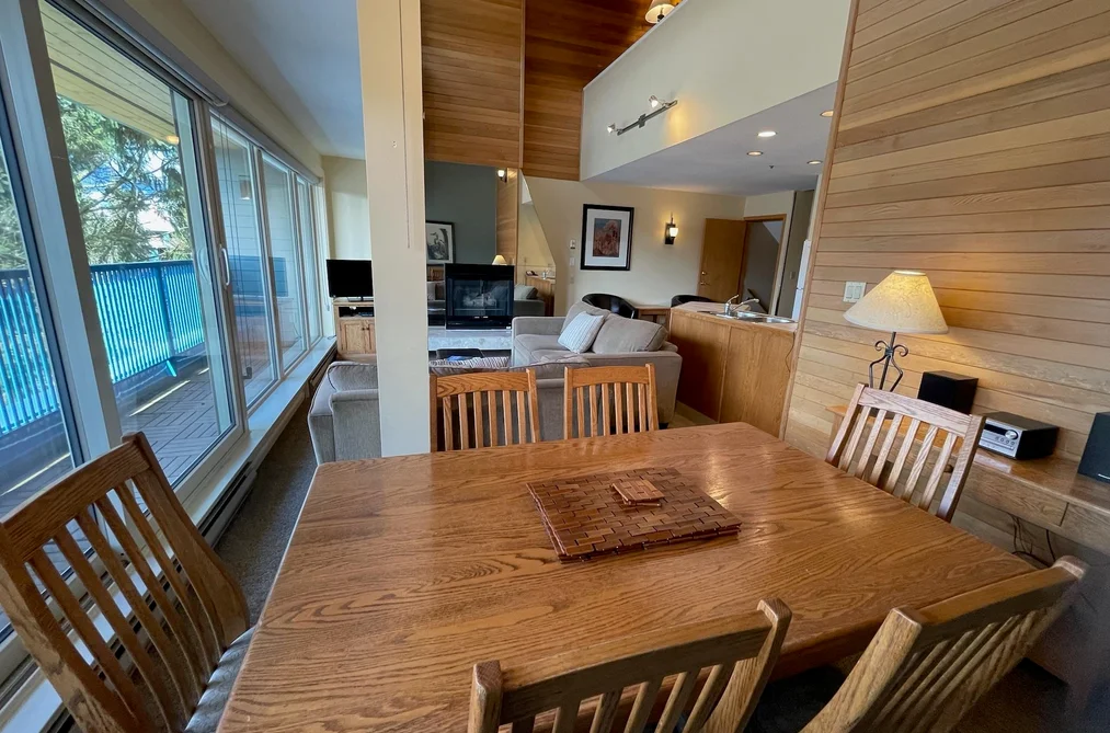 Week 50 203/303-4321 VILLAGE GATE BOULEVARD, Whistler BC V8E 1H3, Whistler BC — Residential for Sale - Photo 6