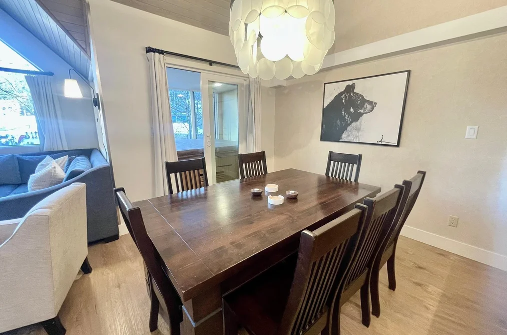 Week 9 902-4293 MOUNTAIN SQUARE, Whistler BC V8E 1B8, Whistler BC — Residential for Sale - Photo 5