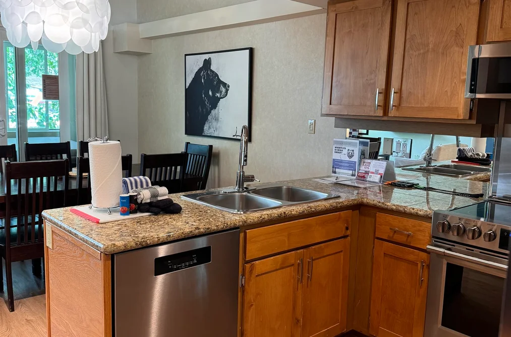 (WK 25) 901-4293 MOUNTAIN SQUARE, Whistler BC V8E 1B8, Whistler BC — Residential for Sale - Photo 7